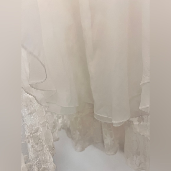 David’s Bridal White Lace Off-Shoulder Dress for Girls Size 8 - Picture 8 of 12